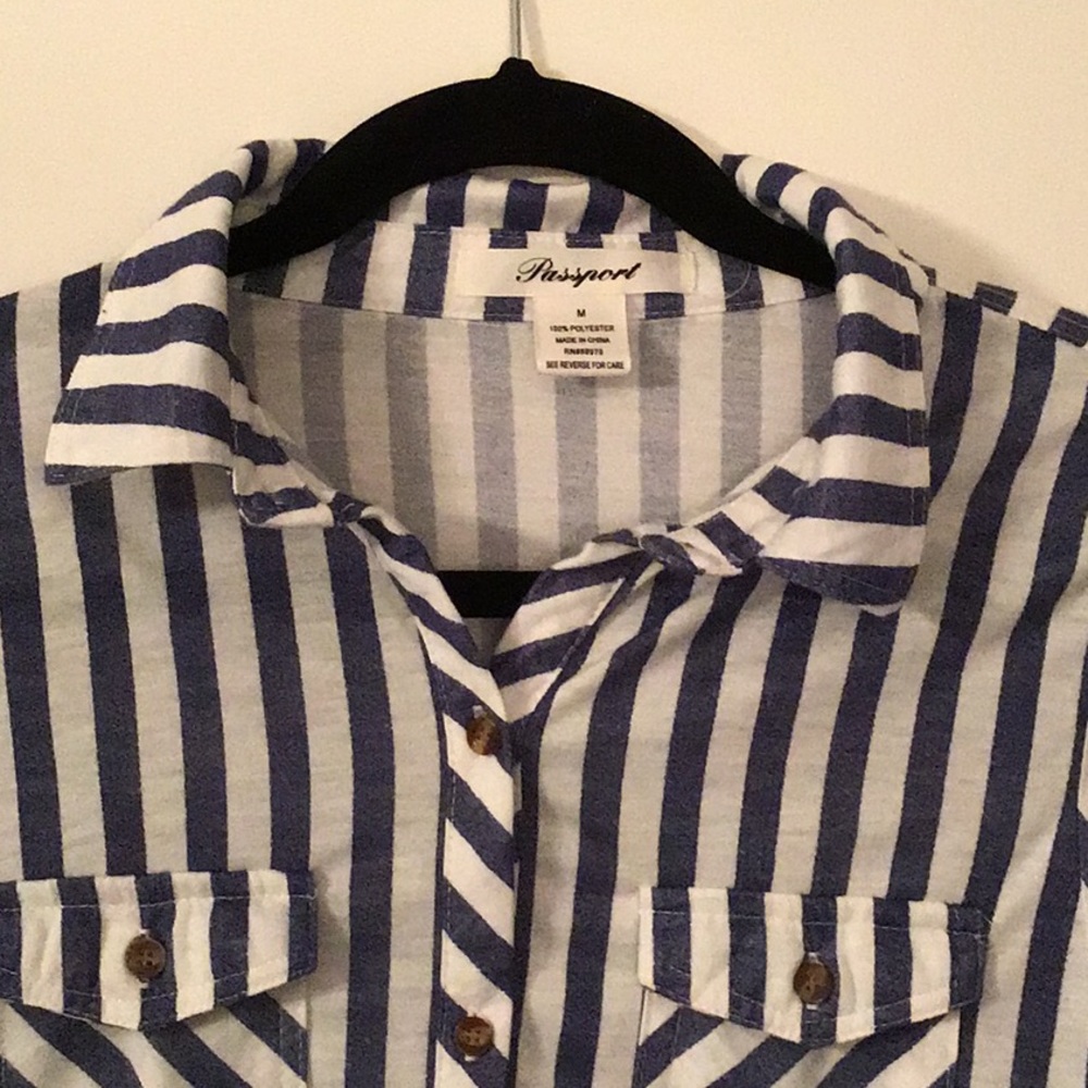 🌺Spring🌺Blue And White Stripe Button-Down - Picture 6 of 7
